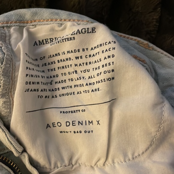 AE super stretch x super light distressed hole detailed skinny jegging jean - Picture 4 of 9